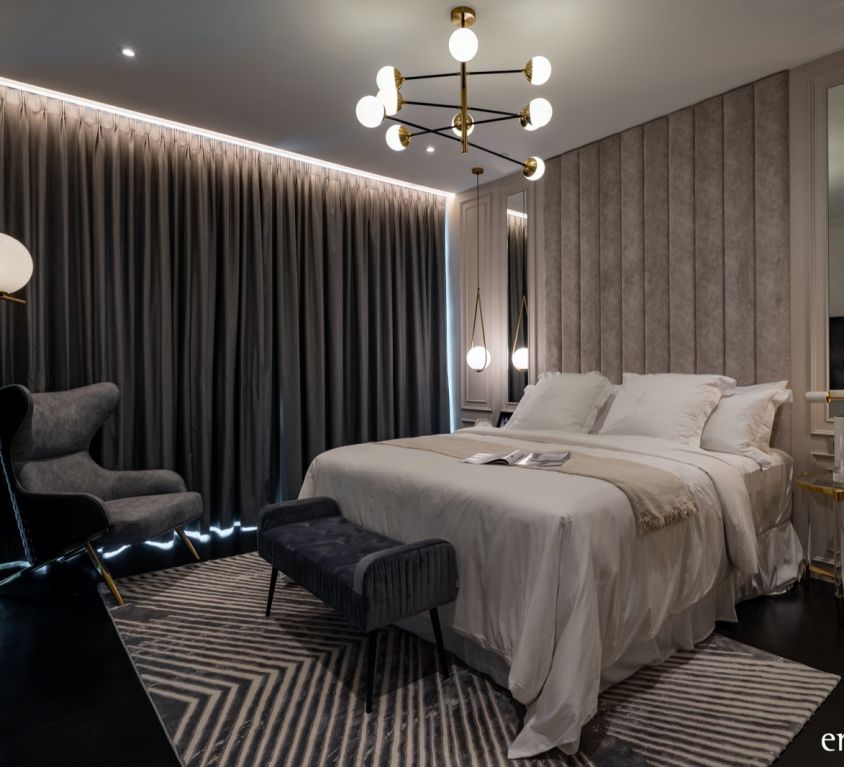 Four Seasons show unit 51-3a